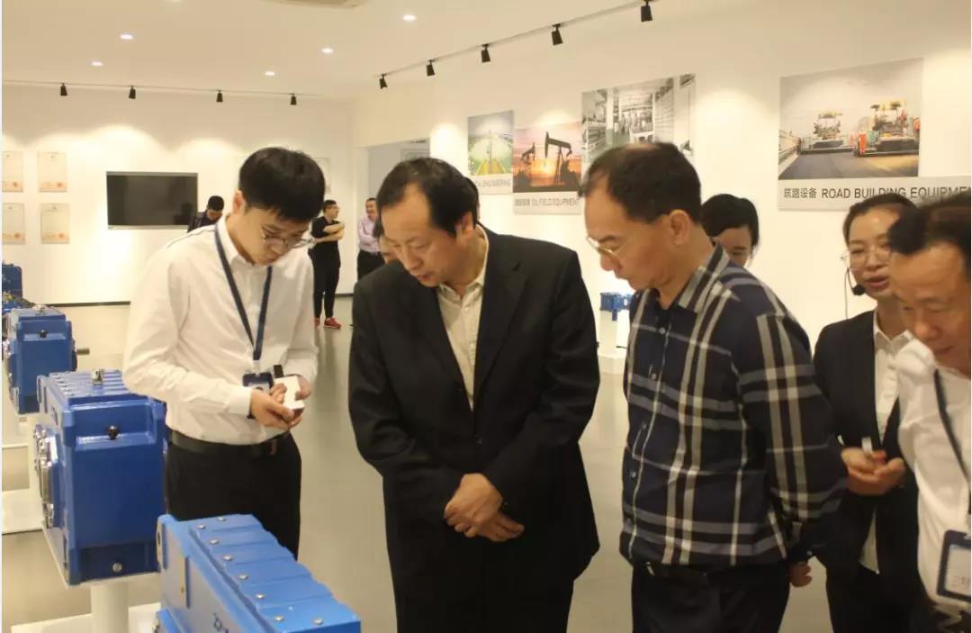 湖南株洲市天元区政协主席谈志明莅临开云官方入口登录调研