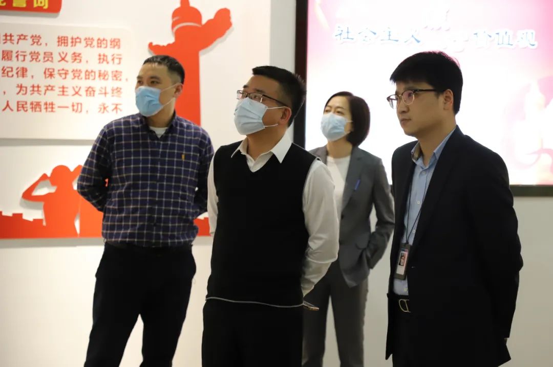 瑞安市人大常委会周晓华副主任一行莅临开云官方入口登录科技调研