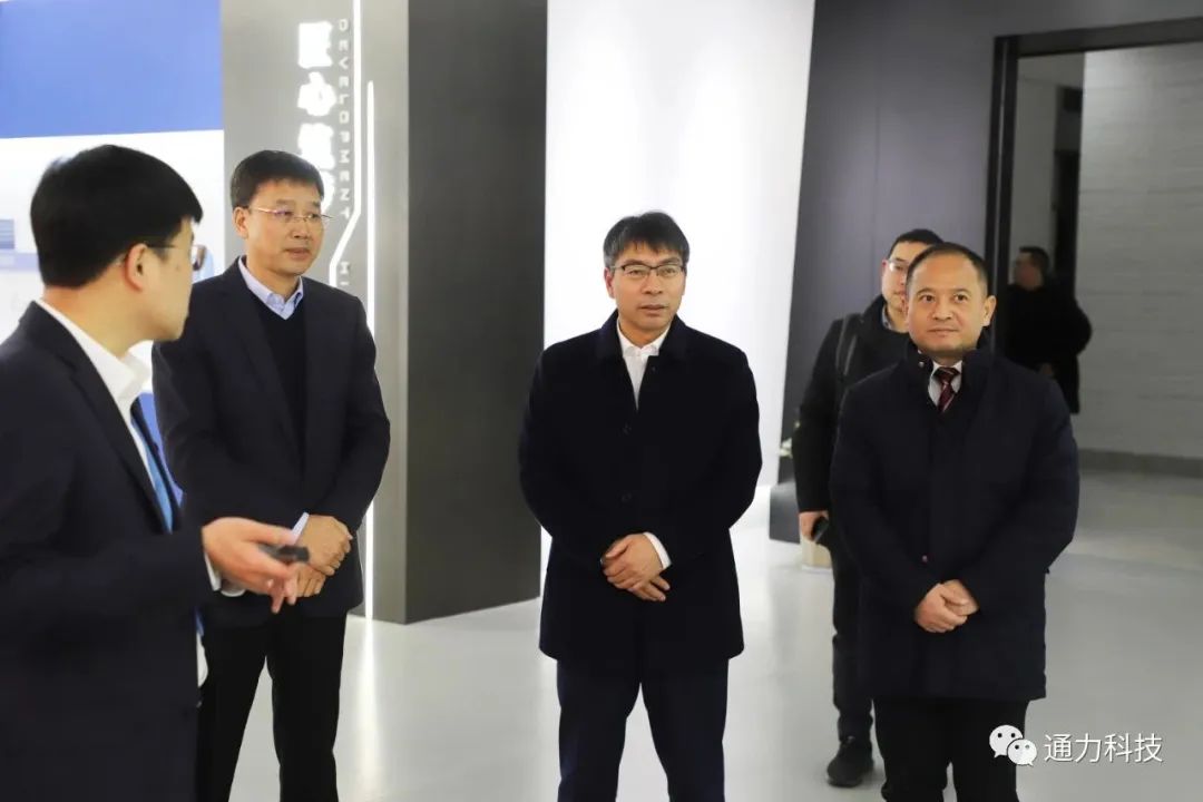领导关怀 | 温州市委组织部副部长赵晓奔一行考察开云官方入口登录科技